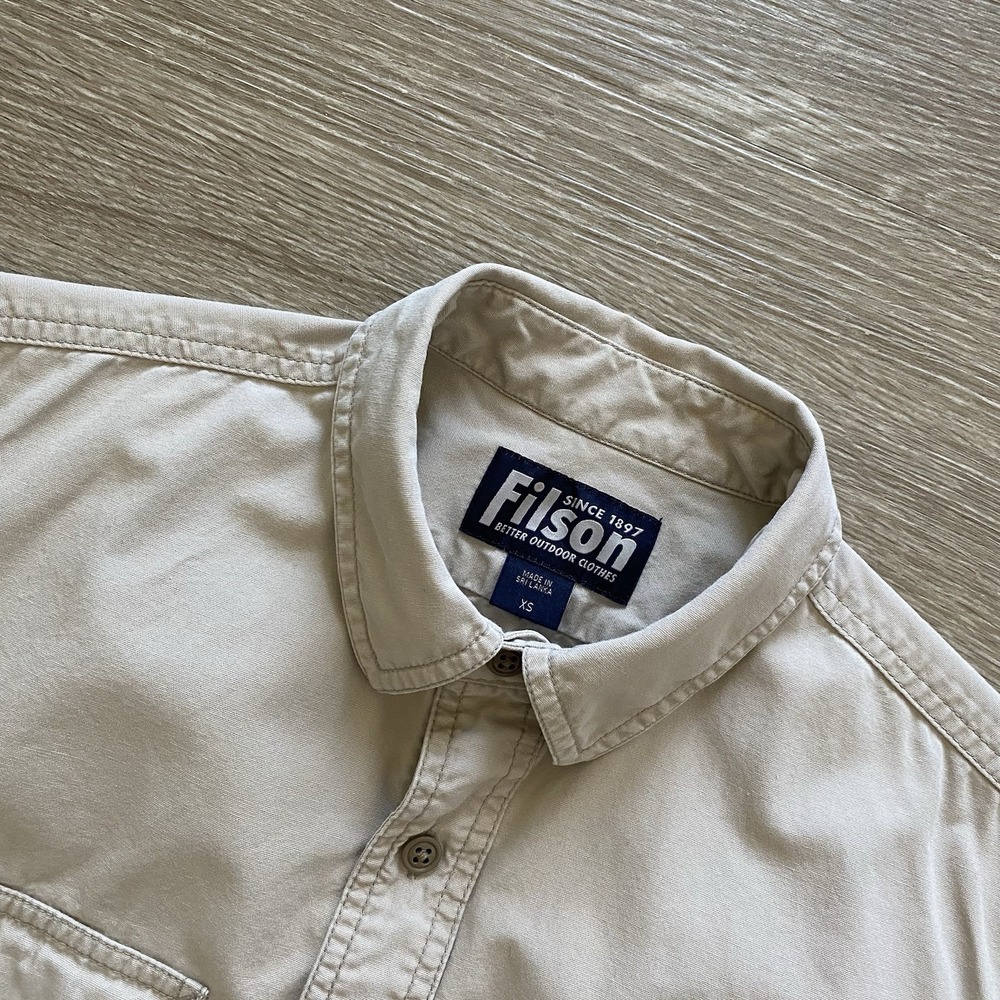 Filson Short Sleeve Button Down Utility Shirt Men's XS Tan Khaki Cotton Heritage